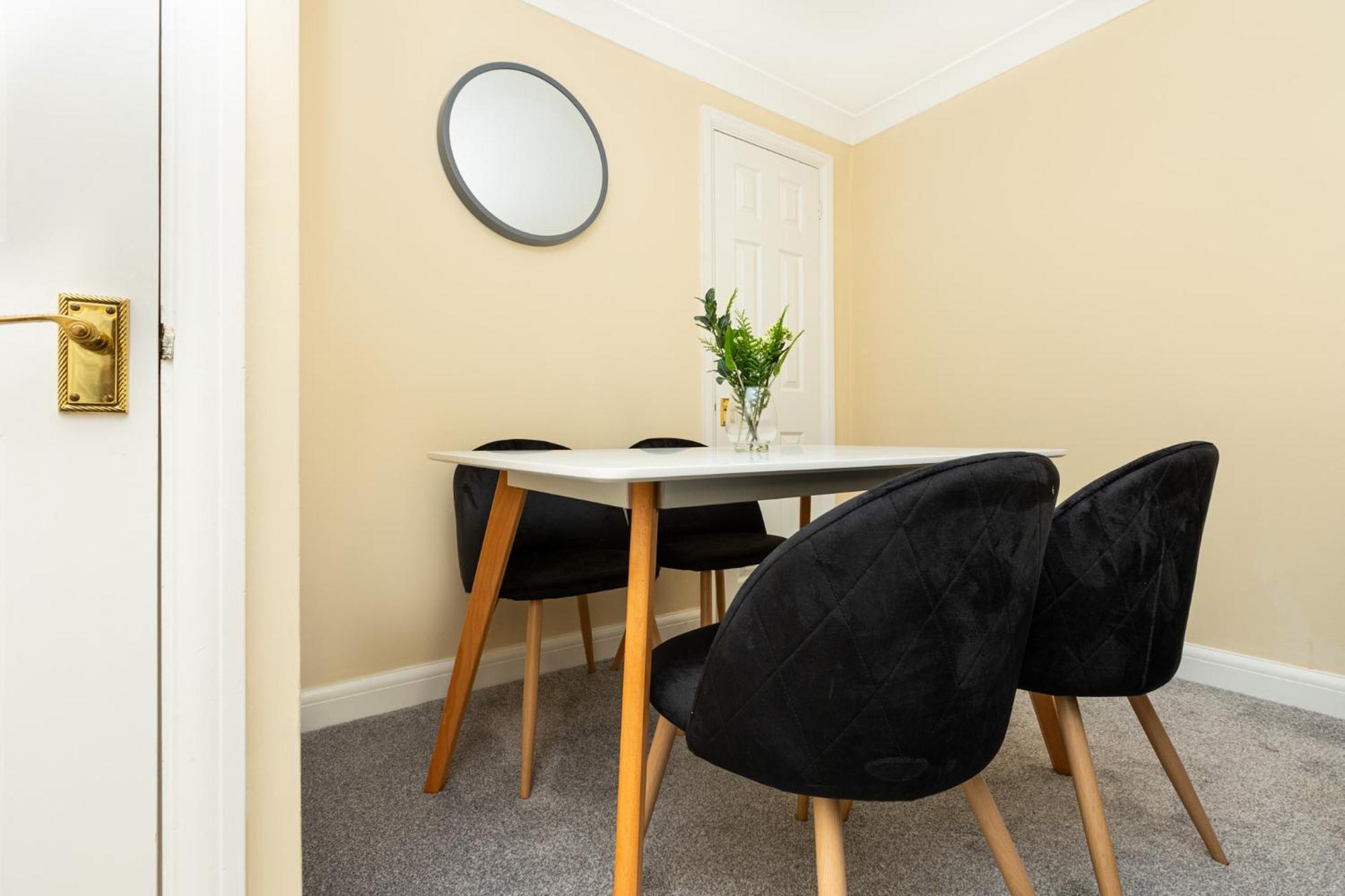 Charming 1Br Flat, Canning Town, Excel, City Hall Londra Esterno foto